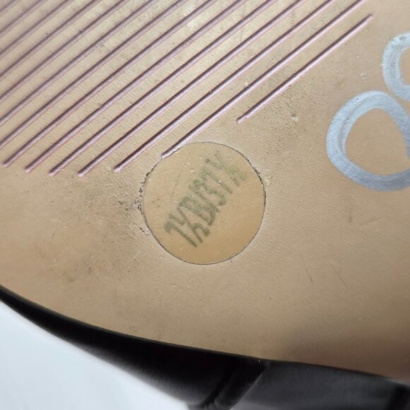 BCBGeneration JULES Ankle Boots Booties Black Leather 4" Block Heel 7.5M/37.5 - Picture 7 of 10